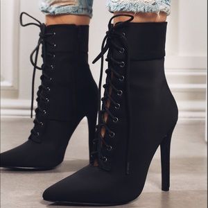 🔥New🔥Kairi Booties -Black. True to size.